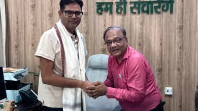 पत्रकारिता शिक्षा को मिलेगा नया संबल, वित्तमंत्री ओ.पी. चौधरी से कुलपति प्रो. दयाल की चर्चा