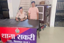 पत्नी के प्रेमी की हत्या: अवैध संबंध के शक में पति और बेटे ने घर बुलाकर केबल तार से घोंटा गला
