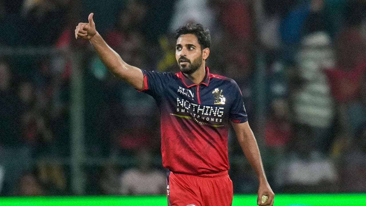 Bhuvneshwar Kumar (4)