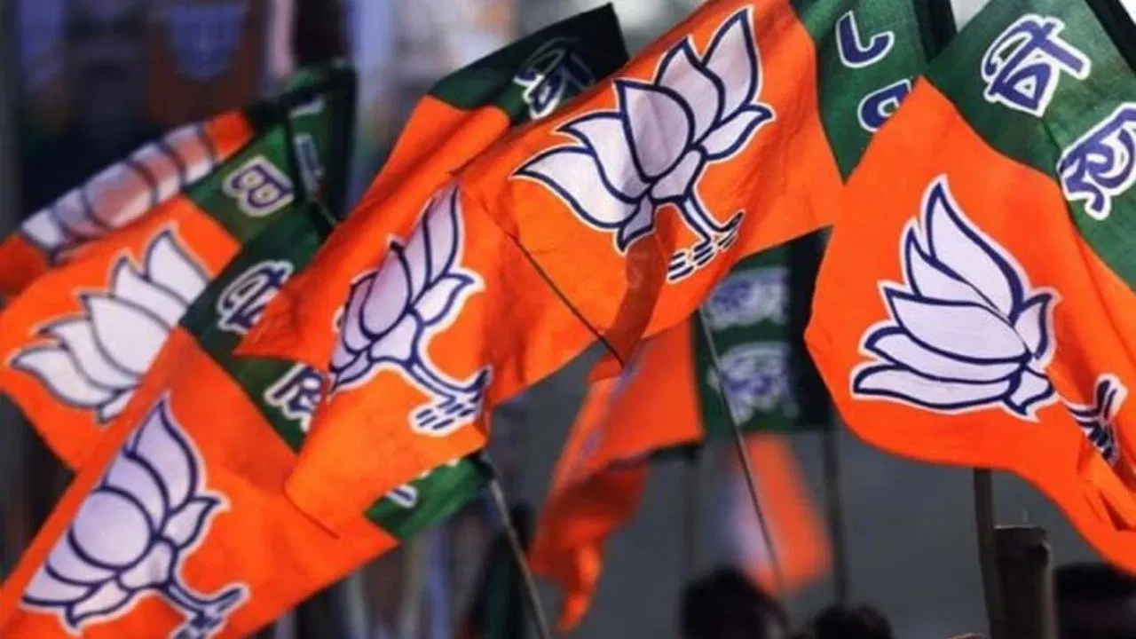 बम्हनीडीह चुनाव में गरमाई सियासत: आज अरुण साव की सभा, बीजेपी जारी करेगी घोषणा पत्र बम्हनीडीह चुनाव में गरमाई सियासत: आज अरुण साव की सभा, बीजेपी जारी करेगी घोषणा पत्र