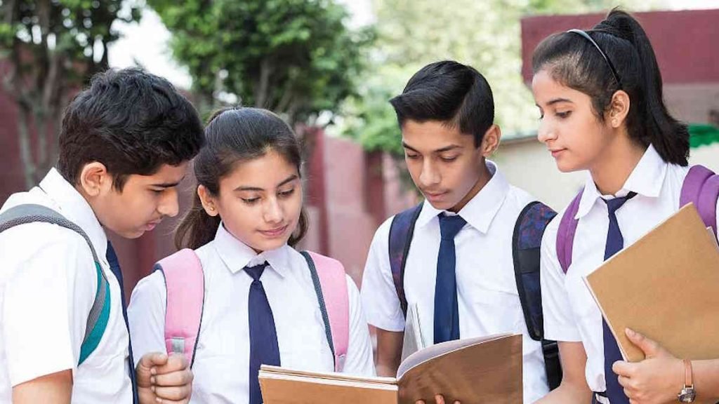 बोर्ड परीक्षा परिणाम कमजोर आने पर DEO सख्त, प्राचार्यों से मांगा गया स्पष्टीकरण