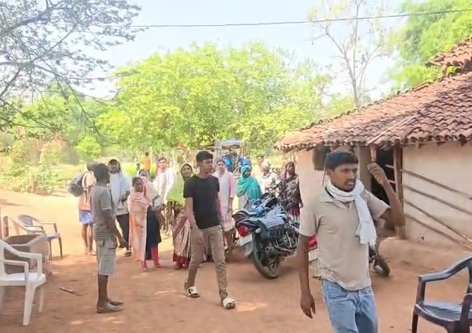 धर्मांतरण के आरोप पर अंतिम संस्कार का विरोध, भानुप्रतापपुर के इरागांव में बढ़ा तनाव