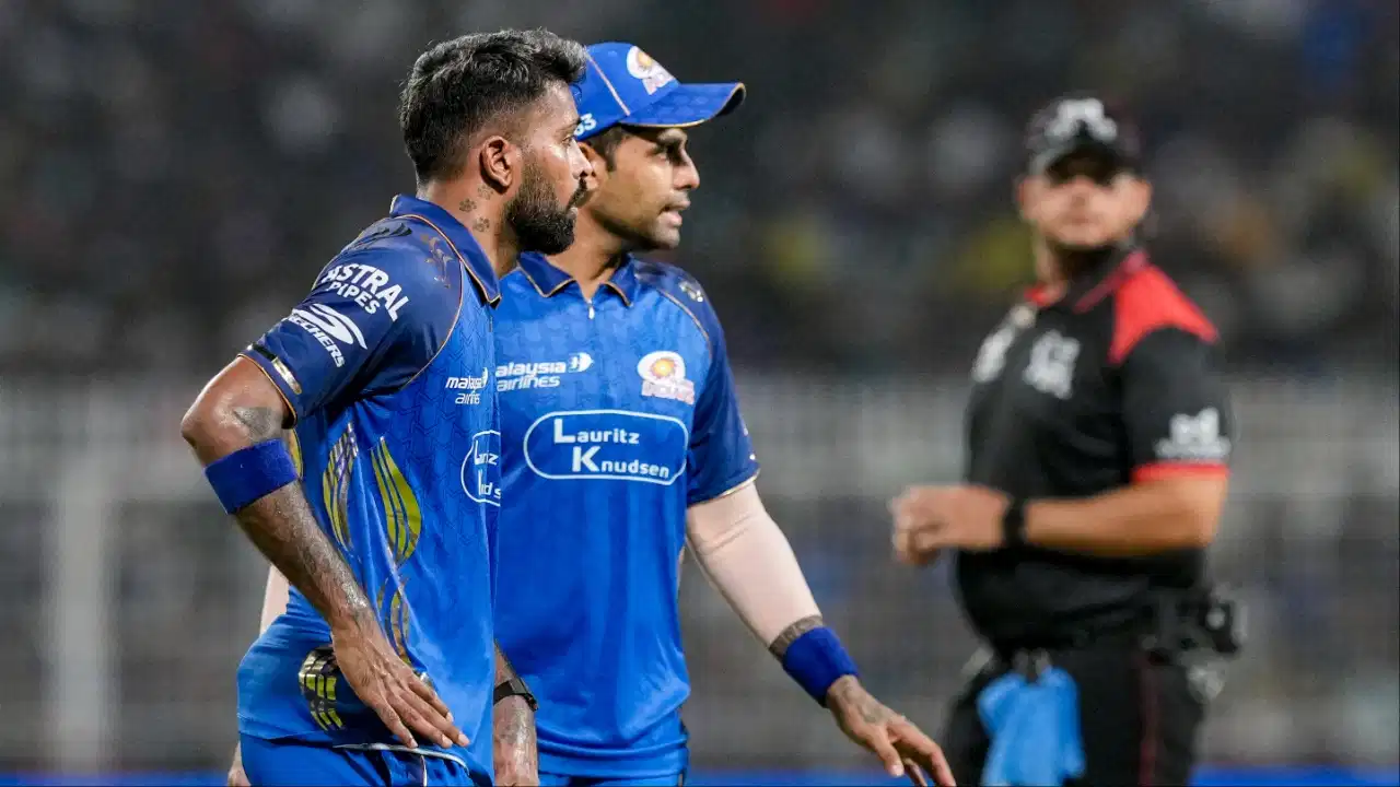 हार के बाद हार्दिक पंड्या पर BCCI का शिकंजा, मैच फीस का 10 फीसदी जुर्माना हार के बाद हार्दिक पंड्या पर BCCI का शिकंजा, मैच फीस का 10 फीसदी जुर्माना