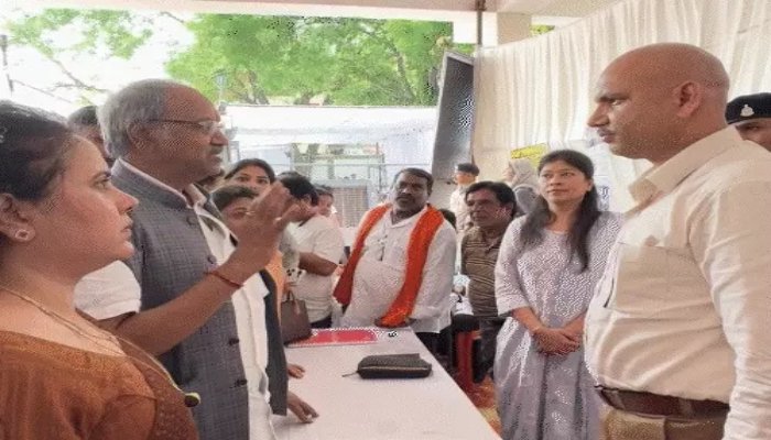 रायपुर में अवैध शराब पर सख्त हुए सांसद, अधिकारियों से बोले- बड़े लोगों पर भी करो कार्रवाई