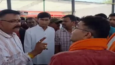 सुशासन तिहार में भाजपा कार्यकर्ता और जनपद CEO में विवाद: विधायक के सामने हुई तीखी बहस, VIDEO वायरल