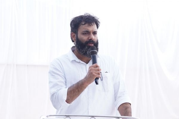 सुशासन की स्थापना ही सरकार का उद्देश्य – कलेक्टर श्री व्यास ,सिमड़ा के जनसमस्या निवारण शिविर में शामिल हुए कलेक्टर