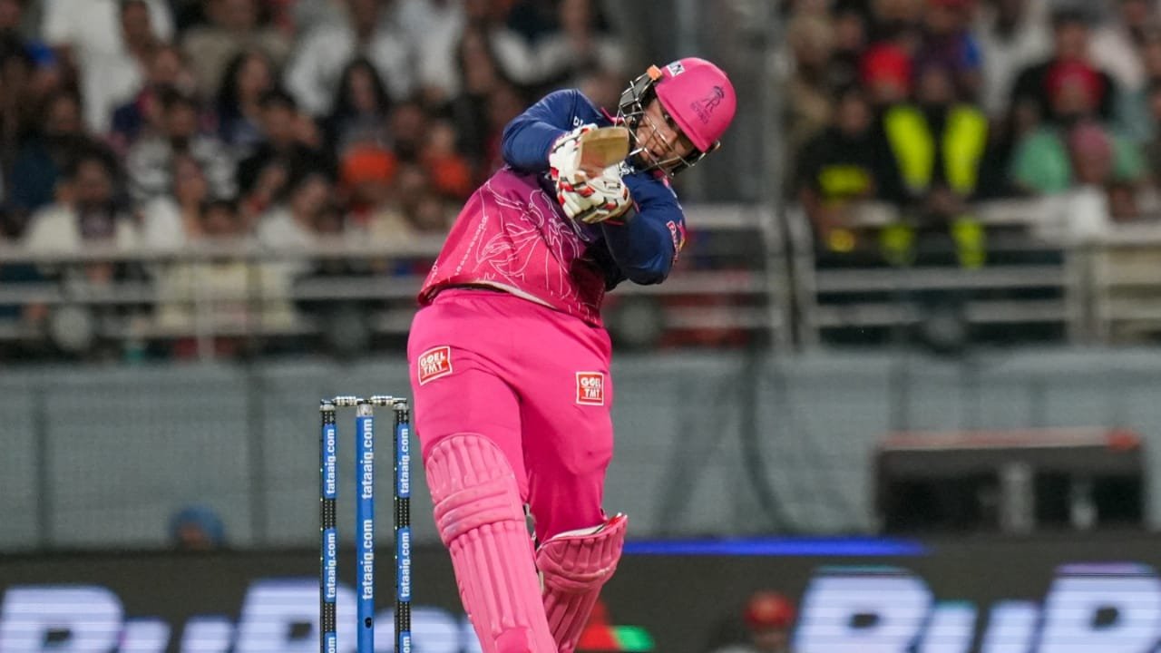 RR vs DC: सिर्फ एक छक्के की बात है… वैभव सूर्यवंशी के कदम चूमेगा T20 का ये धमाकेदार रिकॉर्ड