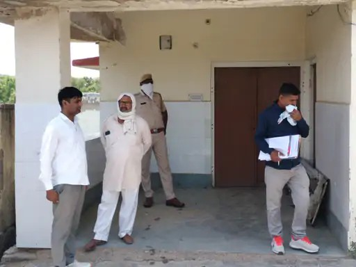 बेटे ने ट्रैक्टर से टक्कर मारकर की पिता की हत्या:3 साल से था जमीन विवाद, पीटते हुए सड़क पर घसीटा, फिर मारी टक्कर, पुलिस ने हिरासत में लिया