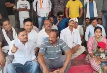 नगरपालिका में भेदभाव के आरोपों पर कांग्रेस का प्रदर्शन, दूषित पेयजल और विकास कार्यों को लेकर घेराव