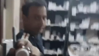 सरकारी अस्पताल की इमरजेंसी फार्मेसी में गलत दवा देने का आरोप, नशे में ड्यूटी करने की शिकायत पर कर्मचारी APO