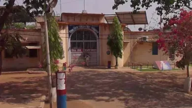 BREAKING : जांजगीर जेल में बाथरूम के अंदर कैदी ने फांसी लगाकर की आत्महत्या, सुरक्षा व्यवस्था पर उठे गंभीर सवाल BREAKING : जांजगीर जेल में बाथरूम के अंदर कैदी ने फांसी लगाकर की आत्महत्या, सुरक्षा व्यवस्था पर उठे गंभीर सवाल