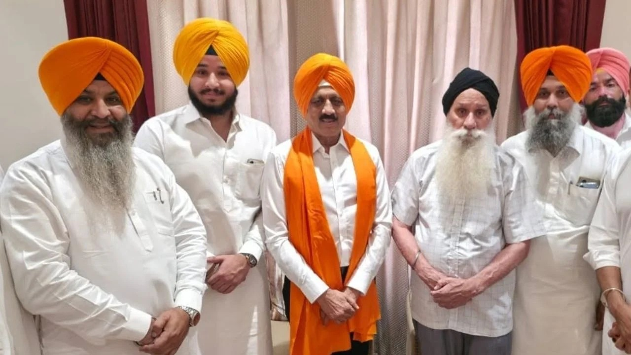 ‘संकट में संकटमोचक’, ऑपरेशन ब्लू स्टार पर बयान, गिरीश महाजन पर भड़का BJP का आलाकमान ‘संकट में संकटमोचक’, ऑपरेशन ब्लू स्टार पर बयान, गिरीश महाजन पर भड़का BJP का आलाकमान