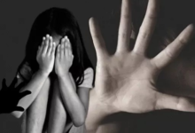 चॉकलेट का लालच देकर दो नाबालिग बच्चियों से दुष्कर्म का आरोप; मां ने निष्पक्ष जांच की मांग की