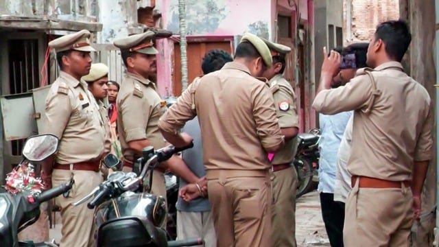 राम मंदिर चढ़ावा चोरी केस में 8 आरोपी 14 दिन की न्यायिक हिरासत में: पुलिस ने रिमांड नहीं मांगी, चंपत राय से भी हुई पूछताछ