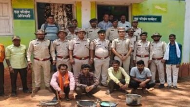 खेत में करंट बिछाकर किया जंगली सूअर का शिकार, मांस पकाते 4 आरोपी गिरफ्तार