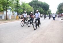 जगदलपुर में साइकिल पर निकले अरुण साव: फिटनेस का दिया मंत्र, बोले—‘स्वस्थ शरीर ही सबसे बड़ी पूंजी’