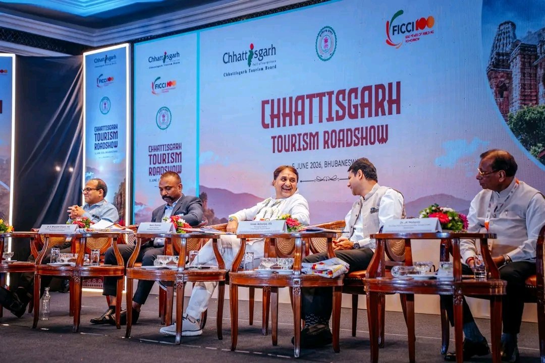 पर्यटकों को लाने का दिया न्योता: भुवनेश्वर रोड शो में नीलू शर्मा बोले—साझा प्रयासों से मिलेगी पर्यटन को नई उड़ान