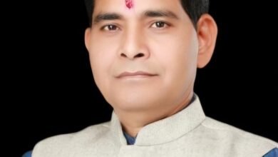 3 साल से जमे तहसीलदार-पटवारियों पर टंक राम वर्मा का एक्शन: सूची तलब, बोले—15 अगस्त तक पूरा करो पट्टा सर्वे