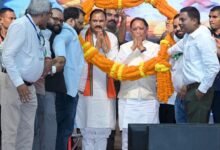 NHM कर्मचारियों को बड़ी सौगात: 33 दिन की हड़ताल का वेतन मिलेगा, महासम्मेलन में CM साय का बड़ा ऐलान