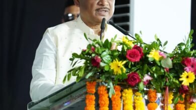CM विष्णुदेव साय नवनिर्मित नगर पंचायत शिवनंदनपुर के शपथ ग्रहण समारोह में हुए शामिल : विभागीय स्टॉलों का किया अवलोकन, विभिन्न योजनाओं के हितग्राहियों को किया लाभान्वित