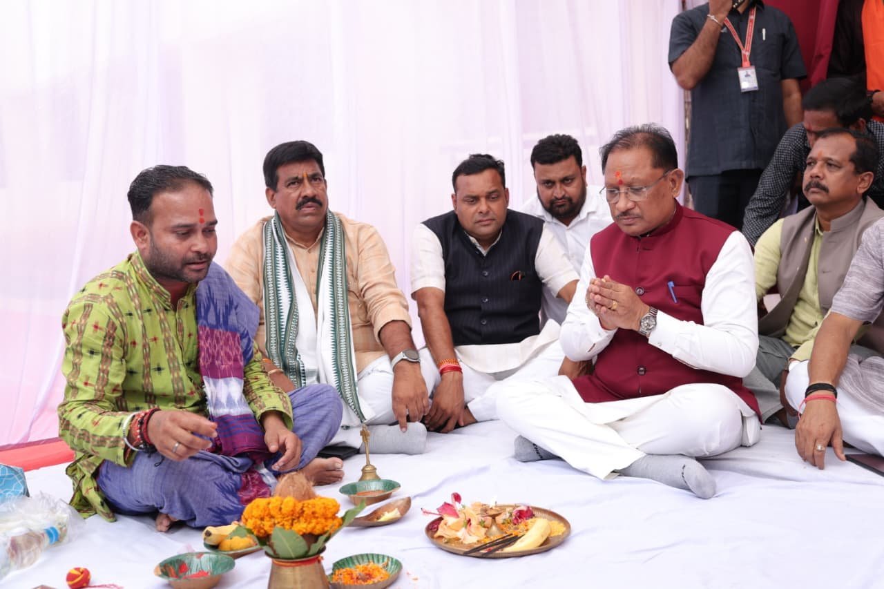 जशपुर को 9.65 करोड़ के विकास कार्यों की सौगात: CM विष्णुदेव साय ने किया भूमिपूजन-लोकार्पण, कुडूकेला को मिला विद्युत उपकेंद्र जशपुर को 9.65 करोड़ के विकास कार्यों की सौगात: CM विष्णुदेव साय ने किया भूमिपूजन-लोकार्पण, कुडूकेला को मिला विद्युत उपकेंद्र