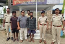 अवैध खनन रोकने पहुंची टीम से अभद्रता: 5 पर FIR, 4 गिरफ्तार; सरकार बोली- कार्रवाई में बाधा डालने वालों को नहीं बख्शेंगे