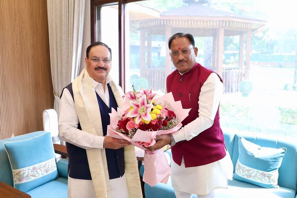 केंद्रीय स्वास्थ्य मंत्री जेपी नड्डा से मिले CM विष्णुदेव साय : स्वास्थ्य सेवाओं और किसानों के लिए खाद-बीज उपलब्धता पर हुई विस्तृत चर्चा