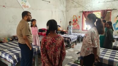 छात्रावासों में लापरवाही पर CM का एक्शन: औचक निरीक्षण के बाद अधीक्षक-भृत्य सस्पेंड, अधिकारियों में मचा हड़कंप