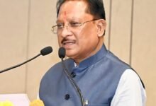 ‘आपातकाल के योद्धा’ का विमोचन, लोकतंत्र सेनानियों का सम्मान: CM साय बोले—‘कुर्बानियों से मिली है लोकतंत्र की ताकत’