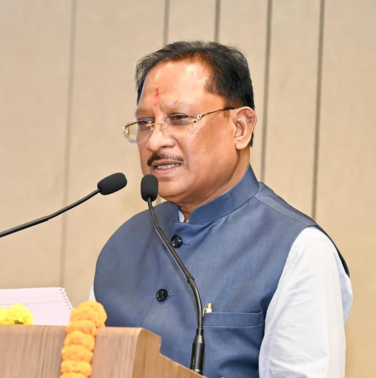 ‘आपातकाल के योद्धा’ का विमोचन, लोकतंत्र सेनानियों का सम्मान: CM साय बोले—‘कुर्बानियों से मिली है लोकतंत्र की ताकत’