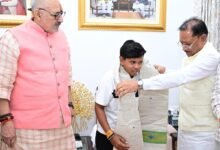 भारतीय अंडर-19 महिला क्रिकेट टीम में महक का चयन, श्रीलंका दौरे के लिए बनीं उपकप्तान, सीएम साय ने किया सम्मानित