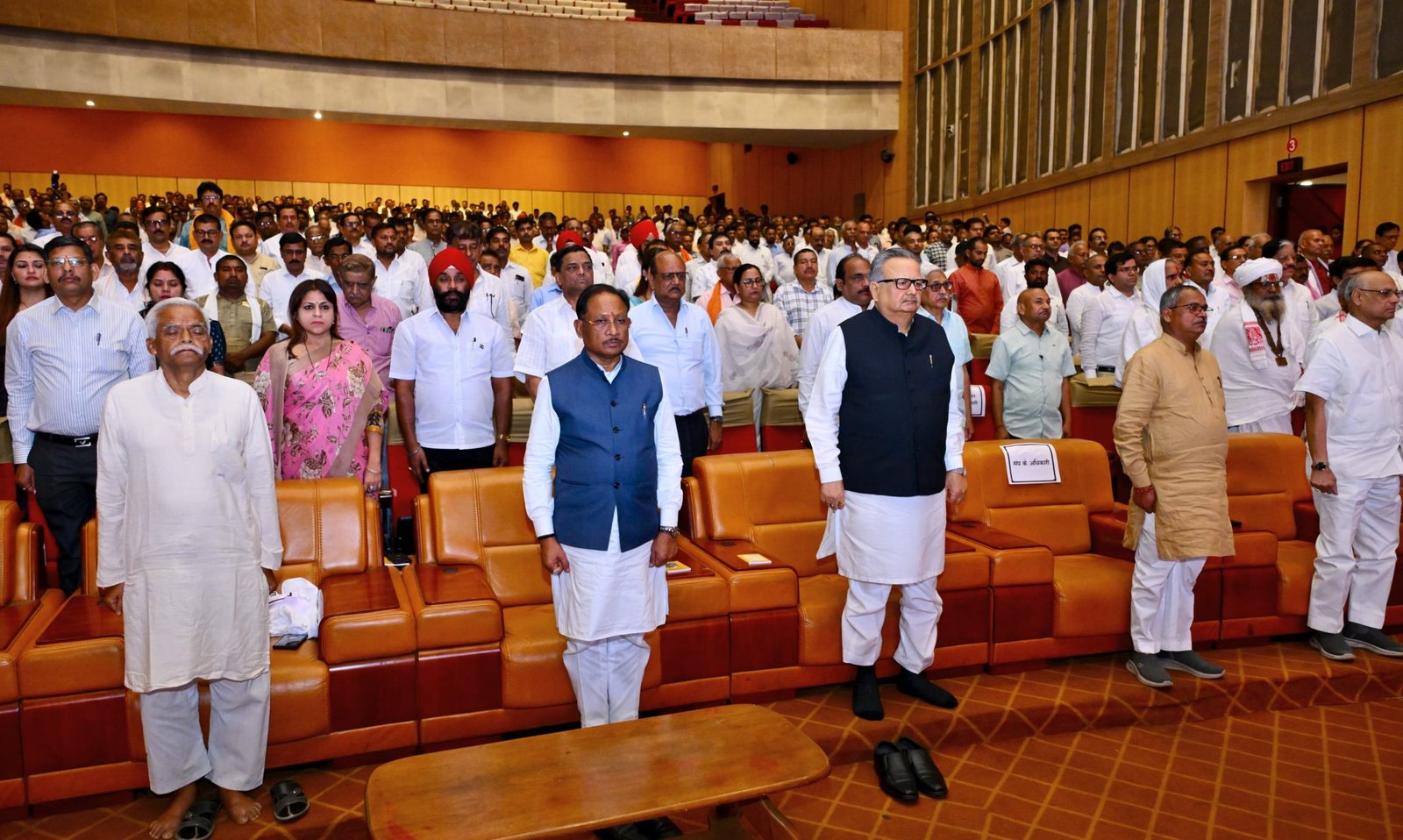 छत्तीसगढ़ योग आयोग के अध्यक्ष स्वर्गीय रूपनारायण सिन्हा को दी गई भावभीनी श्रद्धांजलि छत्तीसगढ़ योग आयोग के अध्यक्ष स्वर्गीय रूपनारायण सिन्हा को दी गई भावभीनी श्रद्धांजलि