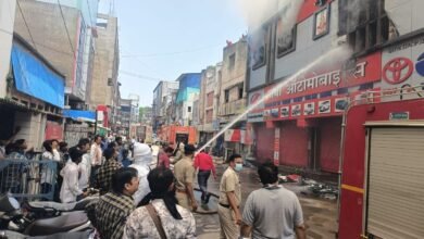 ब्रेकिंग न्यूज़: रायपुर के ऑटोमोबाइल शॉप में भीषण आग, इलाके में अफरा-तफरी