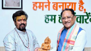 मुख्यमंत्री विष्णु देव साय से डॉ. प्रेमासाई महाराज ने की सौजन्य मुलाकात, प्रदेश में सुशासन और सांस्कृतिक पुनर्जागरण की सराहना