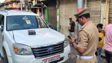 फर्जी विधायक पास और लाल-नीली बत्ती वाली लग्जरी कार: इटावा में VIP ठाट-बाट दिखाकर झाड़ रहा था रौब, लगा 20000 का जुर्माना