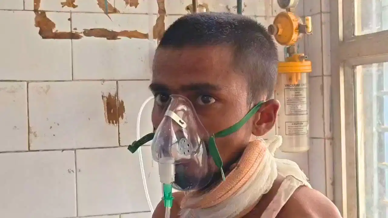 नशे की लत से हुई खतरनाक बीमारी, फेफड़ा भी हुआ खराब… युवक ने ब्लेड से रेता अपना गला
