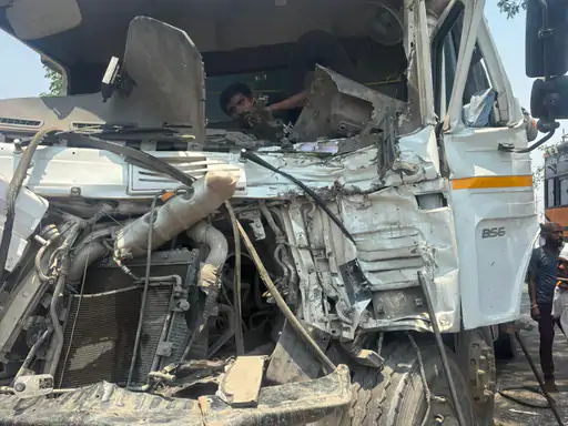 कोरबा-कटघोरा मार्ग पर बड़ा हादसा: तेज रफ्तार ट्रेलर की टक्कर से मचा हड़कंप