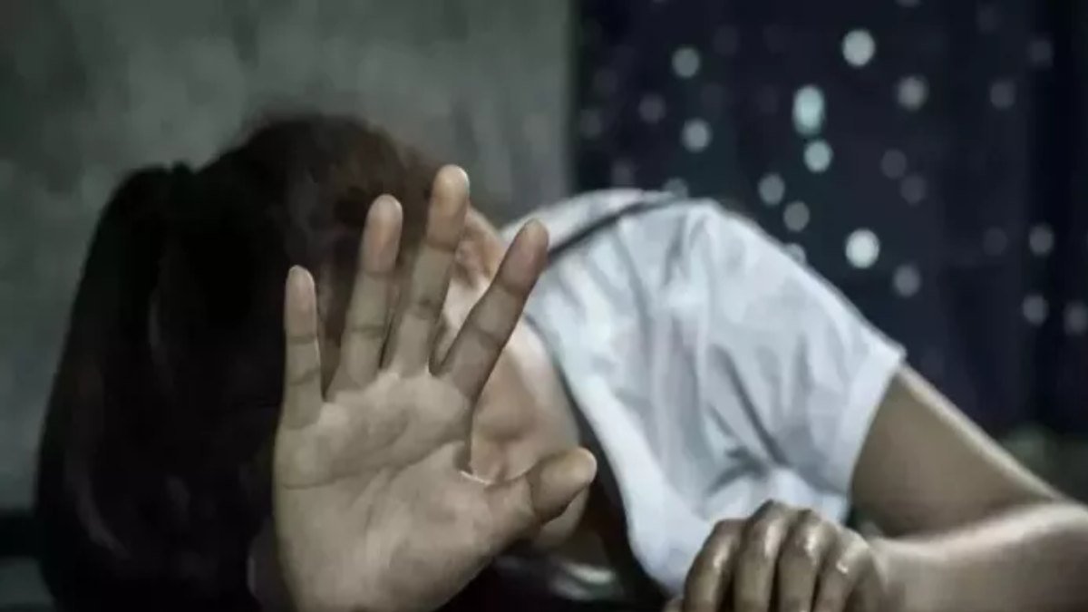 छत्तीसगढ़ के गौरेला में दरिंदगी: स्कूल से लौट रही छात्रा से दुष्कर्म, आरोपी फरार