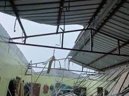 तेज तूफान और बारिश से तोंगपाल क्षेत्र में भारी नुकसान, बिजली और संचार व्यवस्था प्रभावित