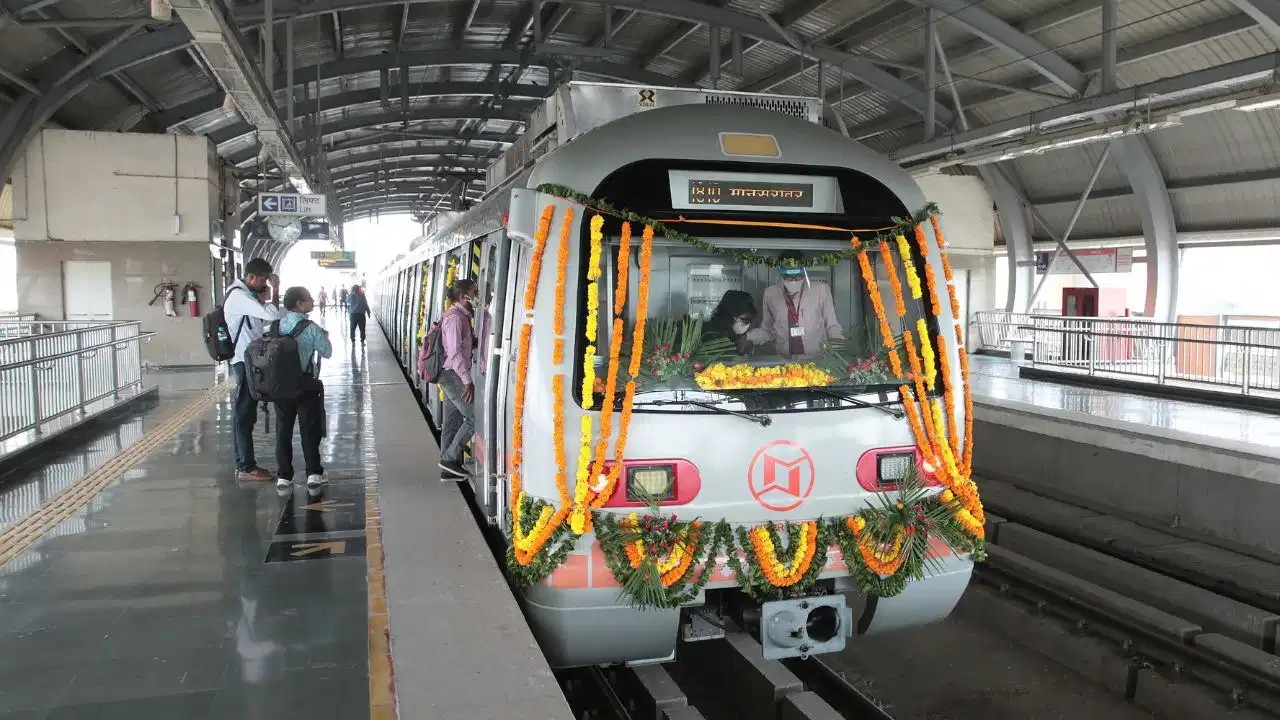 जयपुर को मिलेगा 41 KM का नया मेट्रो रूट, बनेंगे 36 स्टेशन… हवा महल जाना होगा आसान; जानें और किन इलाकों को होगा फायदा?