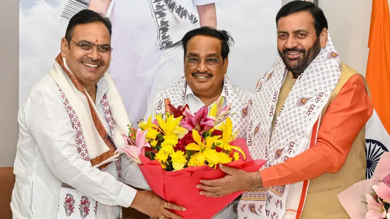 आखिरकार सुलझ गया हरियाणा-राजस्थान का 32 साल पुराना जल विवाद, जानें कैसे मिलेगा फायदा आखिरकार सुलझ गया हरियाणा-राजस्थान का 32 साल पुराना जल विवाद, जानें कैसे मिलेगा फायदा