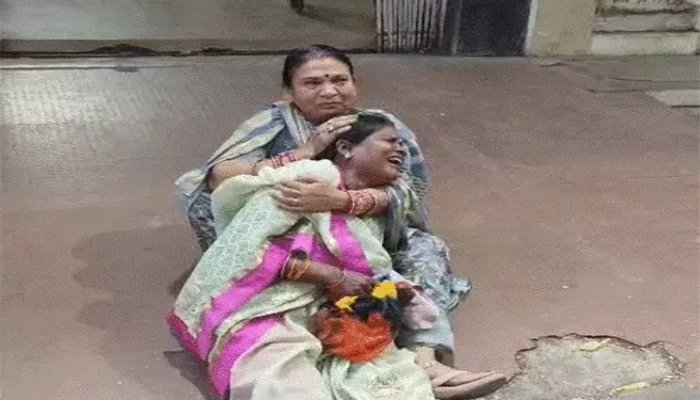 दुर्ग अस्पताल में खून नहीं मिलने से युवती की मौत, लापरवाही पर 4 कर्मचारी बर्खास्त