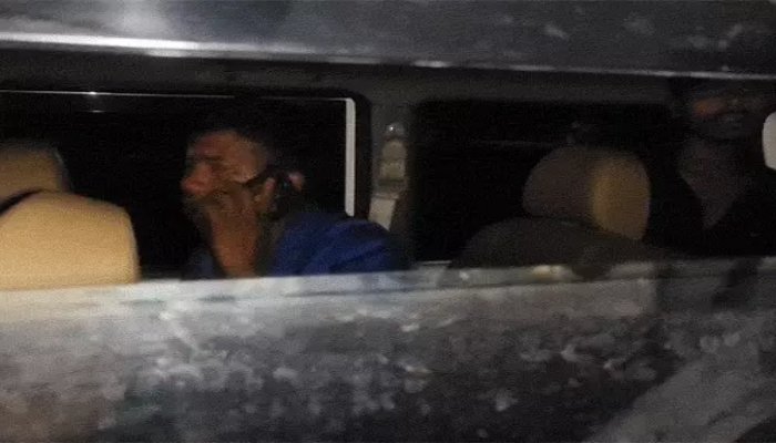 धर्मांतरण के आरोप पर नारायणपुर में तनाव, ग्रामीणों और दूसरे पक्ष के बीच झड़प, पुलिस ने संभाला मोर्चा धर्मांतरण के आरोप पर नारायणपुर में तनाव, ग्रामीणों और दूसरे पक्ष के बीच झड़प, पुलिस ने संभाला मोर्चा