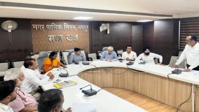 7 सूत्रीय मांगों को लेकर निगम कर्मचारियों का प्रदर्शन, अनिश्चितकालीन हड़ताल की चेतावनी 7 सूत्रीय मांगों को लेकर निगम कर्मचारियों का प्रदर्शन, अनिश्चितकालीन हड़ताल की चेतावनी