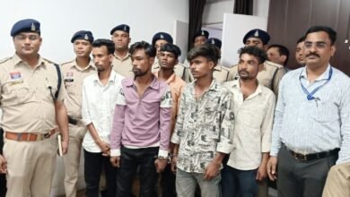 महिलाओं की चैन झपटकर होते थे फरार: अंतरराज्यीय गैंग का पर्दाफाश, बिना नंबर स्कूटी से देते थे वारदात को अंजाम