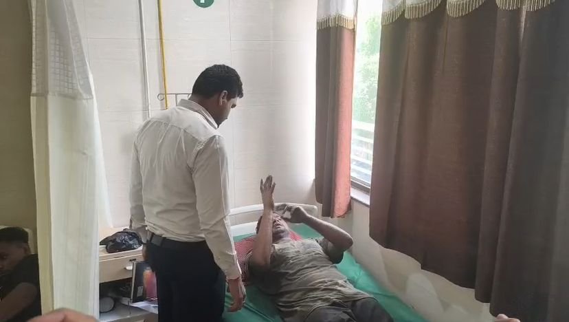 रायगढ़ फैक्ट्री में अचानक फैला धुआं: जान बचाने को कूदे मजदूर, 4 घायल; ब्लास्ट की खबर से मचा हड़कंप