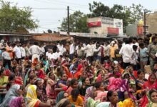 किसानों की जमीन पर फर्जी NOC का आरोप, भूपेश बघेल ने तिल्दा थाना घेरा