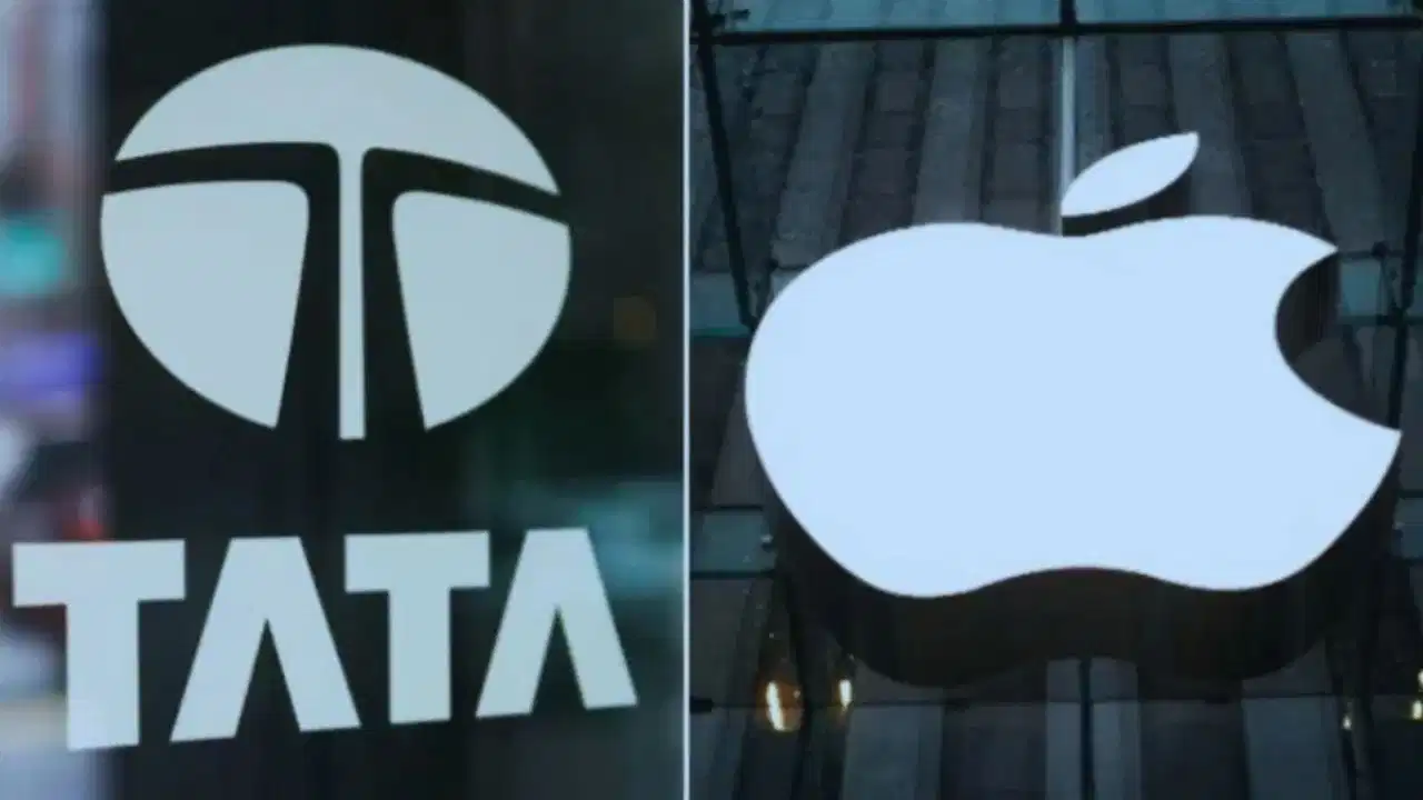 भारत के iPhone मिशन को झटका? टाटा फैक्ट्री के खिलाफ किसानों ने खोला मोर्चा भारत के iPhone मिशन को झटका? टाटा फैक्ट्री के खिलाफ किसानों ने खोला मोर्चा