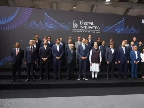 PM मोदी फ्रांस पहुंचे, इनोवेशन इवेंट में शिरकत-आज मैक्रों से बैठक