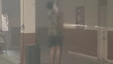 सुसाइड नोट लिखकर स्कूल में फंदे पर लटका बाबू:आग बुझाने पहुंची थी फायर ब्रिगेड, हॉल में शव देख पुलिस बुलाई